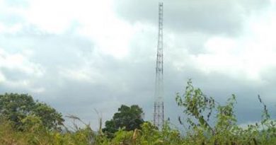 tower di jemaja, belum menyelesaikan krisis jaringan internet