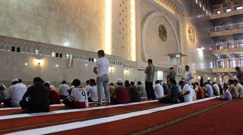 salat berjemaah di masjid