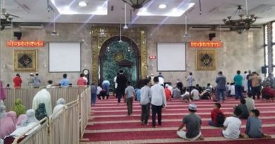 salat berjemaah di masjid kominfo pinang
