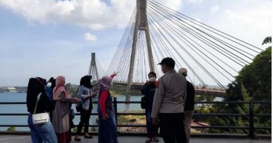 polsek sagulung pantau jembatan barelang dan waterpark