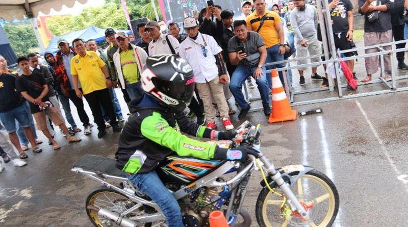 Gubernur Ansar Buka Kejurnas Grand Final Drag Race 2022