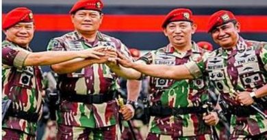 Panglima TNI dan Kapolri Bangga Disematkan Brevet Kopassus