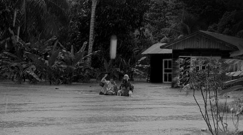 Ratusan Rumah Warga Natuna Dikabarkan Kebanjiran, BPBD Kepri Distribusikan Bantuan