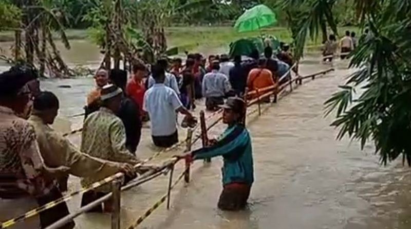 Dramatis, Pengantar Jenazah Terjang Banjir di Grobogan