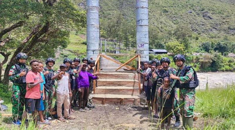 Tokoh Adat di Papua Pegunungan Apresiasi Satgas YR 142 KJ Soal Jembatan Gantung