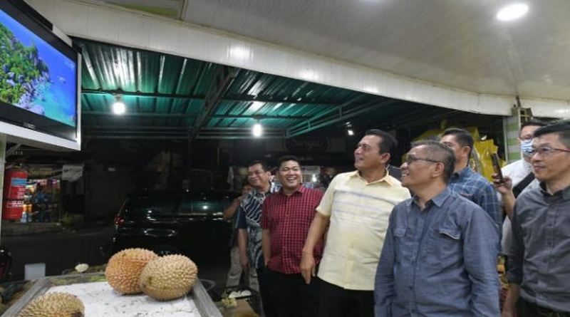 pemsangan spot wisata kepri di ucon durian medan oleh gubernur ansar ahmad