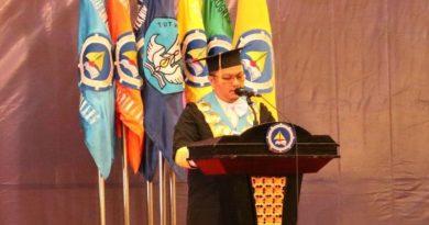 Rektor UMRAH Prof. Dr. Agung Dhamar Syakti, S.Pi, DEA