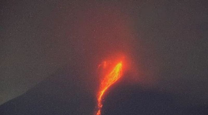erupsi gunung merapi 756ytuy