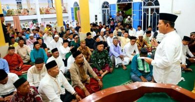 gubernur ansar ahmad di masjid tanjunguma 887676h