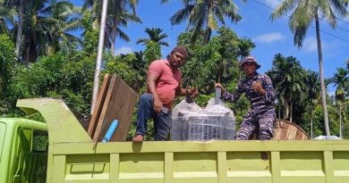 Danlantamal IX Perintahkan Danposal Pulau Romang Bantu Percepat Listrik Masuk Desa hghj67
