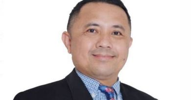 Tenaga Ahli Menteri Investasi Rizal Calvary Marimbo n87h