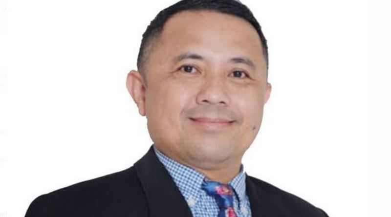 Tenaga Ahli Menteri Investasi Rizal Calvary Marimbo n87h