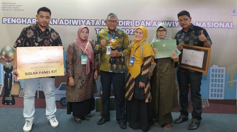 Dua Sekolah di Tanjungpinang Terima Penghargaan Adiwiyata Mandiri dan Nasional juuyhjn