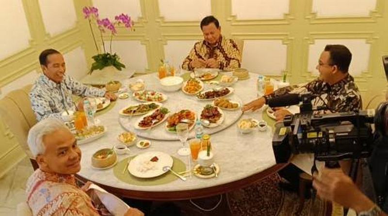 presiden makan bareng 3 capres di istana negara 978yij