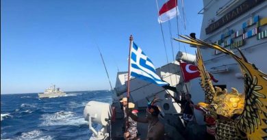 Manuver Terakhir KRI Frans Kaisiepo-368 di Laut Mediterania dengan Bendera PBB 90i