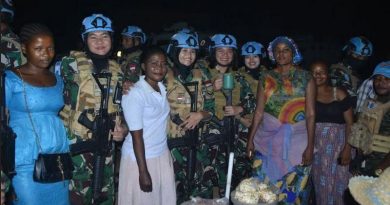 pasukan tni di kongo patroli malam 090po