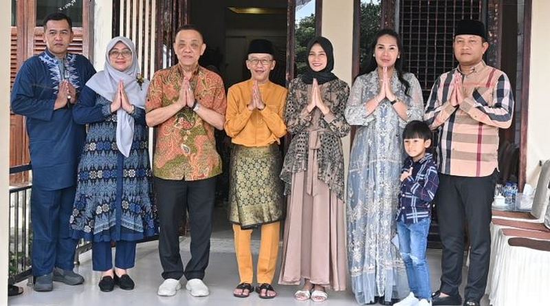 Kapolresta Tanjungpinang Kunjungi Kediaman Pj Wali Kota Hasan di Hari Raya