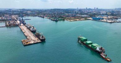 Kunjungan Kapal ke Pelabuhan Batam Meningkat 9 Persen di Triwulan I Tahun 2024 9hhgh