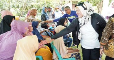Pemkot Batam Salurkan Paket Sembako Bersubsidi untuk Warga Subang Mas jhjlk